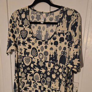 Disney Snow White Perfect T-with Tags